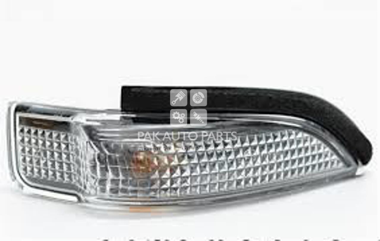 Picture of Toyota Aqua Side Mirror Indicator Light China