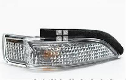 Picture of Toyota Aqua Side Mirror Indicator Light China