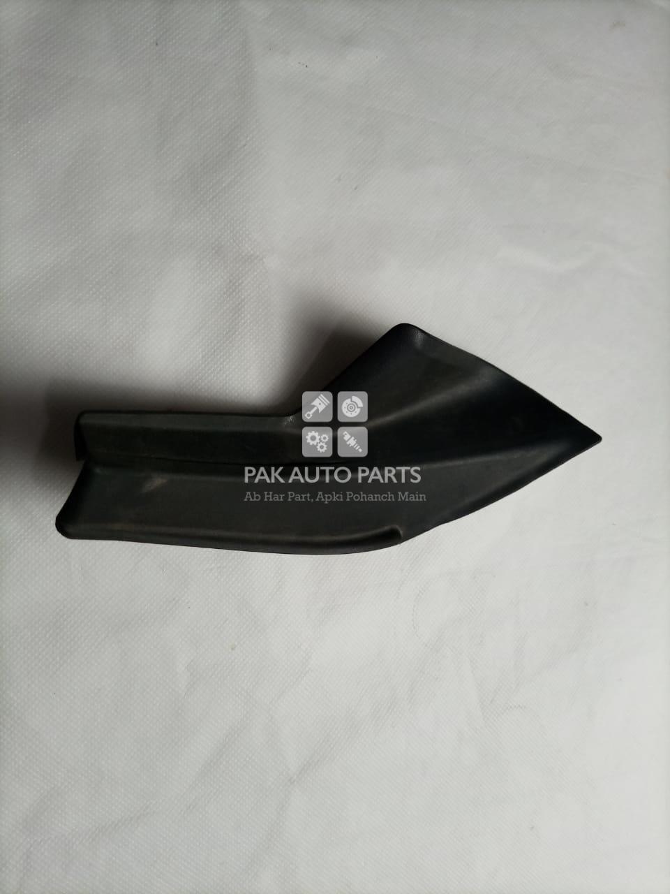 Picture of Toyota Esquire Wiper Shield Corner