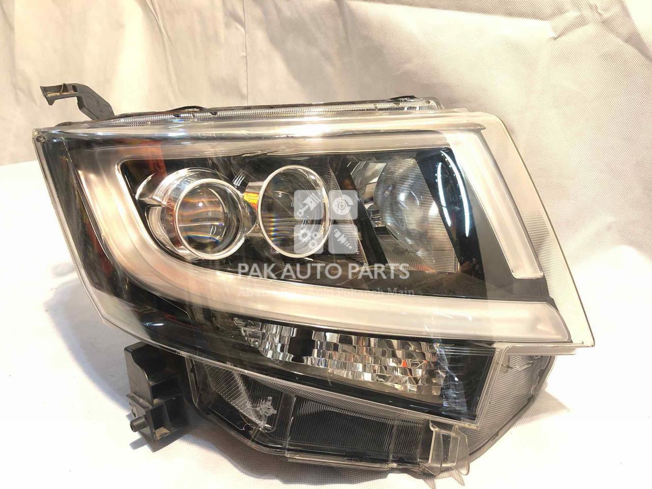 Picture of Daihatsu Move Custom 2015 Right Side Without Blaster